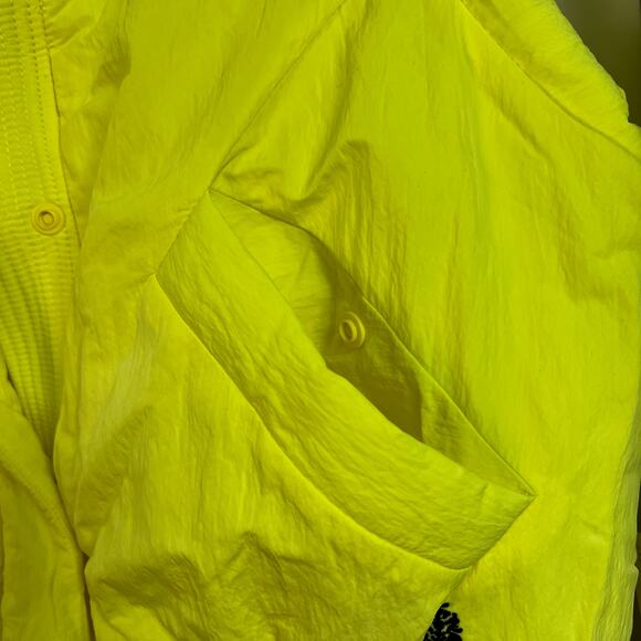 Care FP Scrunch Time Puffer Vest | Highligther | Size M - Picture 5 of 8